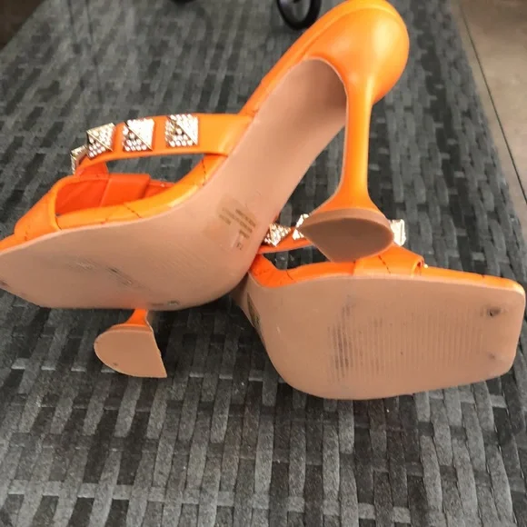 Cape Robbin (7.5) UEC orange/gold slide on sandal Rhinestone bling cute! - Picture 4 of 9